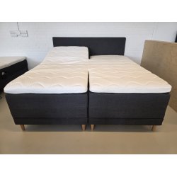 *Fast lavpris* - DF Bokselevationsseng 180 x 200 cm gr� inkl. sengegavl, koldskum H-Split topmadras og sengeben