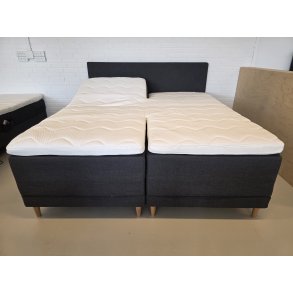 *Fast lavpris* - DF Bokselevationsseng 180 x 200 cm gr� inkl. sengegavl, koldskum H-Split topmadras og sengeben