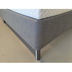 *FAST LAVPRIS* - Elevationsseng 140x200. Flot lys gr�.