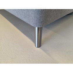 *FAST LAVPRIS* - Elevationsseng 140x200. Flot lys gr�.