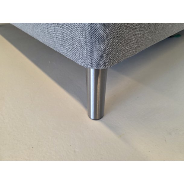 *FAST LAVPRIS* - Elevationsseng 140x200. Flot lys gr�.