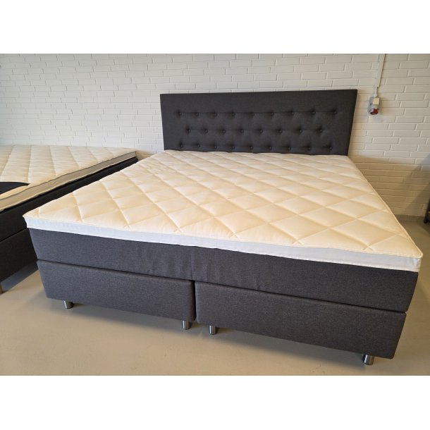 *Fast lavpris* - Kontinentalseng 210*210 cm Antracit. Incl. sengegavl.