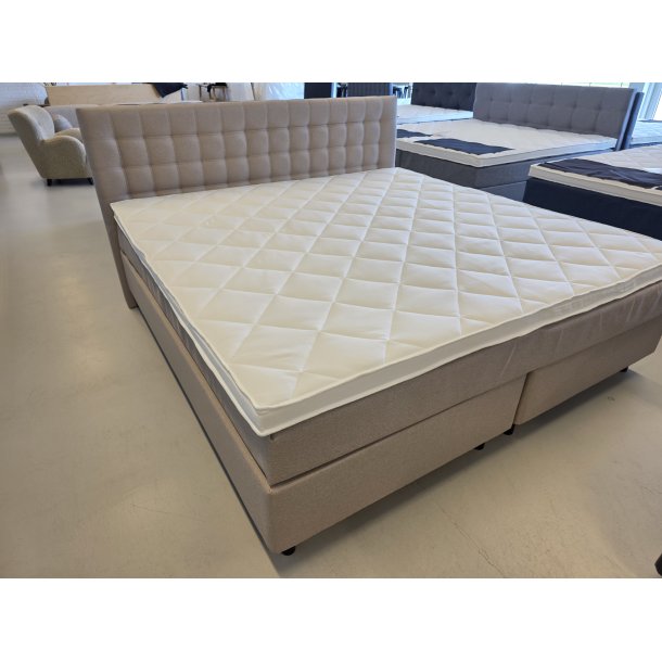 *Fast lavpris* - Kontinentalseng 210x210 cm incl. sengegavl - beige