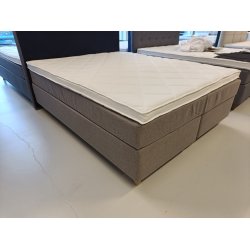 Kontinentalseng 160x200 i flot mrk sand.