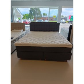 *Fast lavpris*    Kontinentalseng 180*200 incl gavl. Lys Antracit