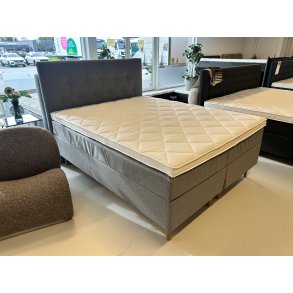 *Fast lavpris* - 160x200 Kontinentalseng, Lys gr� Incl. sengegavl